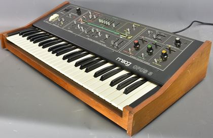 Moog-Opus 3